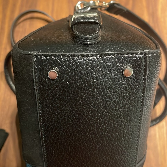 Steven Madden Small Crossover with Wallet - Picture 7 of 8